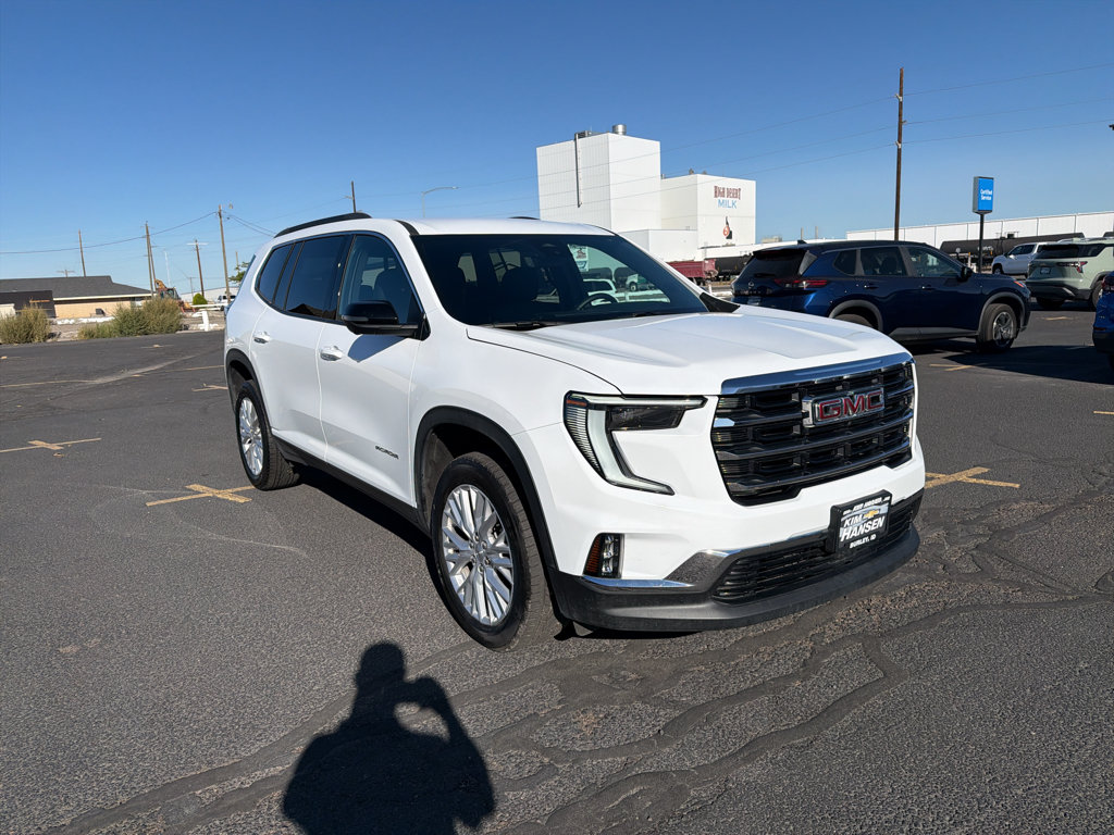 Used 2026 GMC Acadia Elevation w/ Elevation Premium Package AWD/4WD image 1