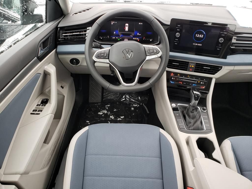 New 2026 Volkswagen Jetta SE FWD image 10