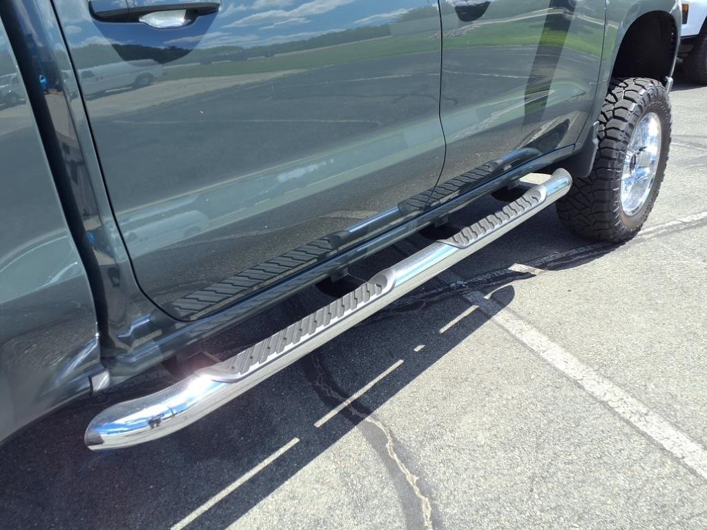 Used 2025 Chevrolet Silverado 1500 LT image 8