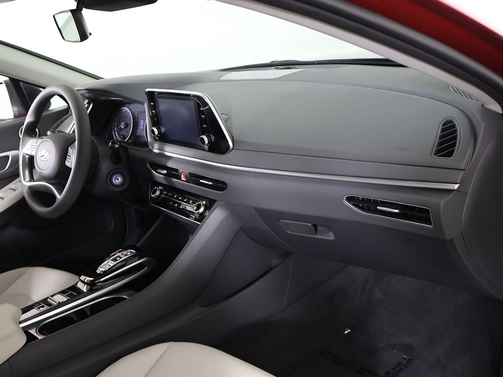 Used 2023 Hyundai Sonata SE w/ Preferred Accessory Package image 26