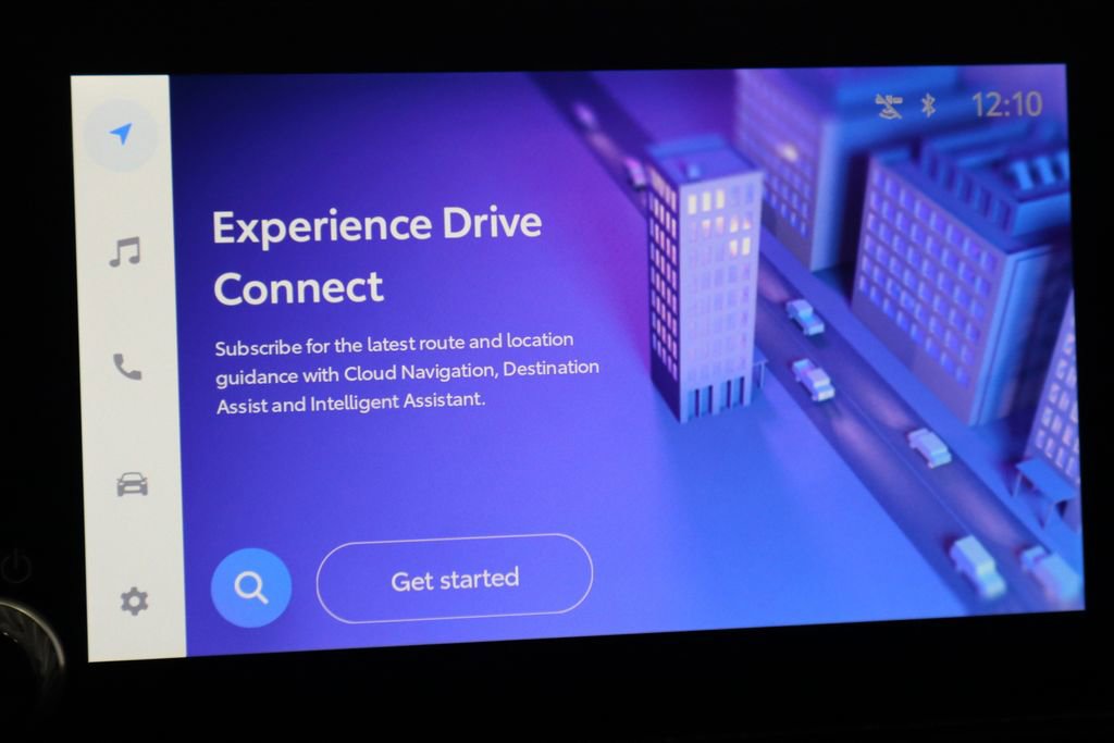 Used 2024 Toyota RAV4 XLE image 32