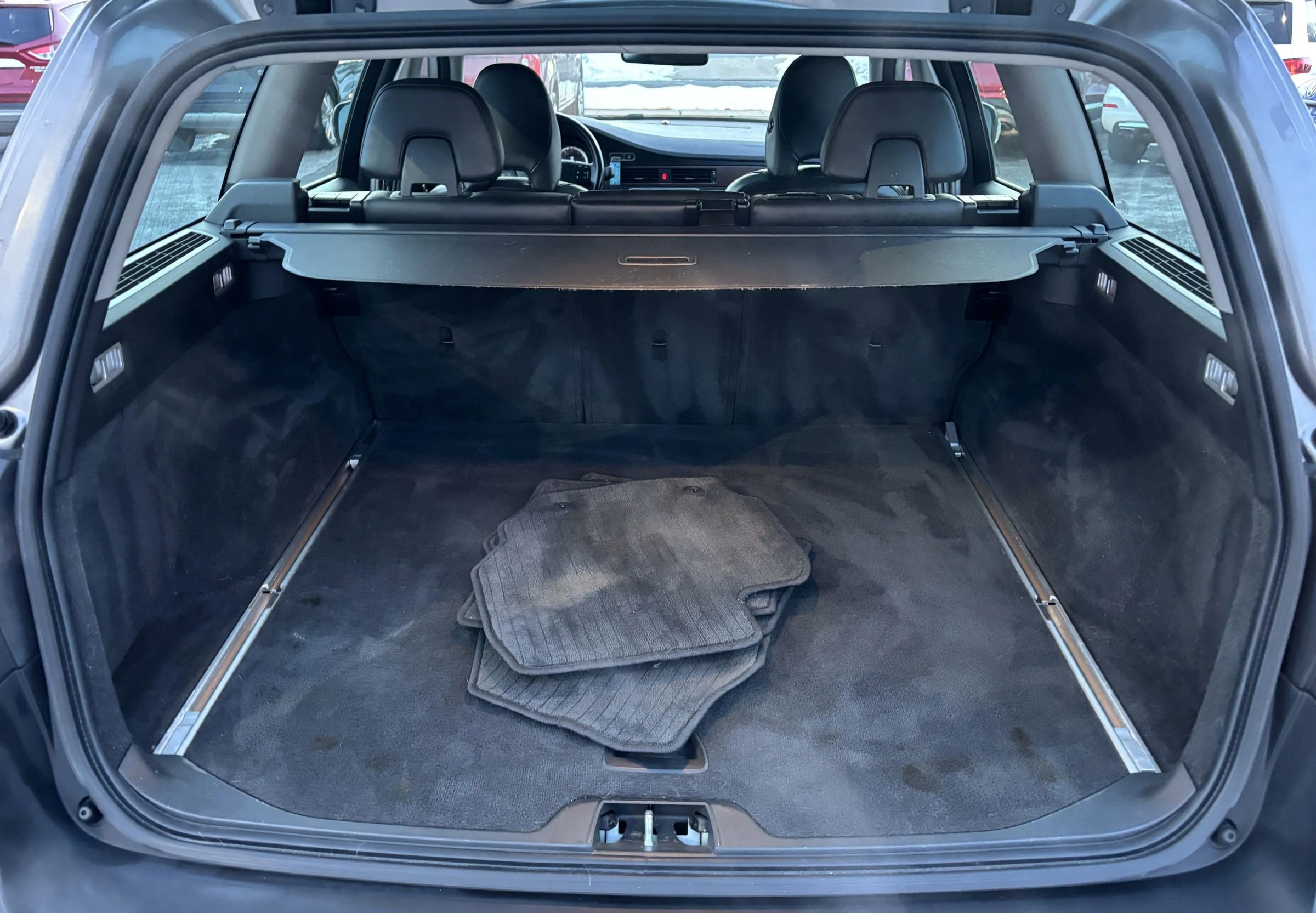 Used 2011 Volvo XC70 3.2 image 31