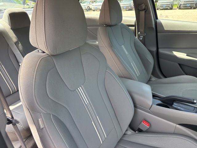 Used 2023 Hyundai Elantra SEL FWD image 21