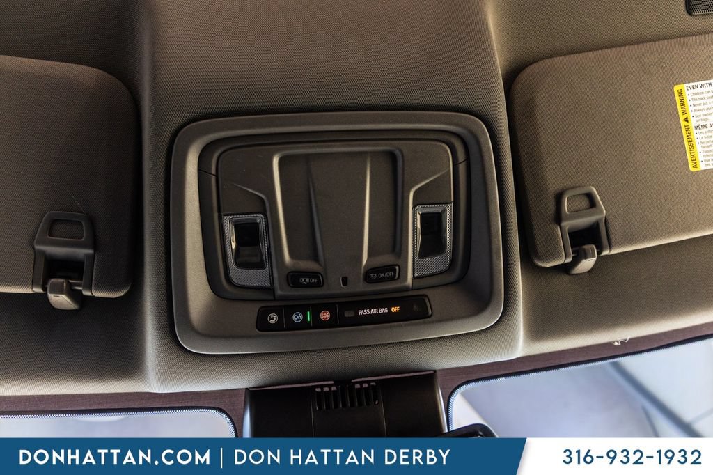 Used 2022 Chevrolet Silverado 1500 LT AWD/4WD image 12