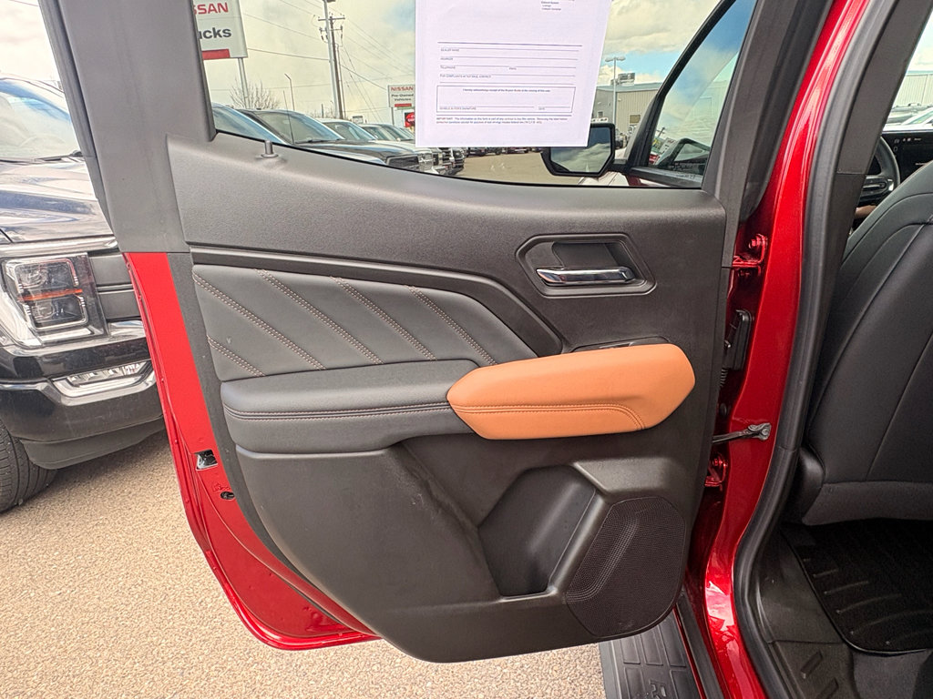 Used 2024 GMC Canyon AT4 AWD/4WD image 11