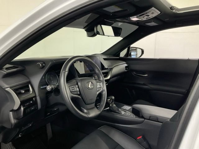 Used 2024 Lexus UX 250h F Sport AWD/4WD image 18