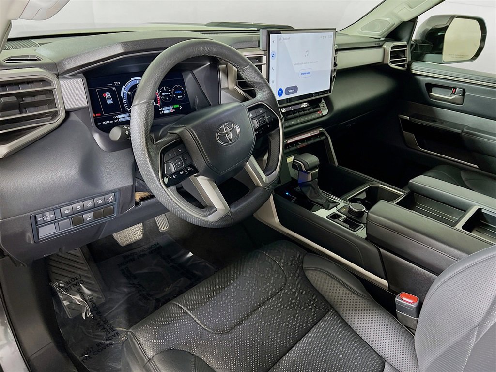 Used 2024 Toyota Tundra Limited image 10
