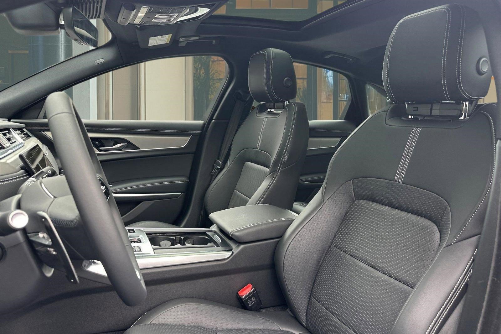 New 2024 Jaguar XF R-Dynamic SE image 21