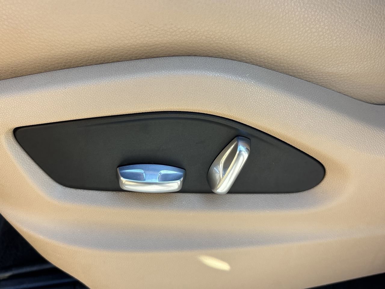 Used 2020 Porsche Cayenne image 20