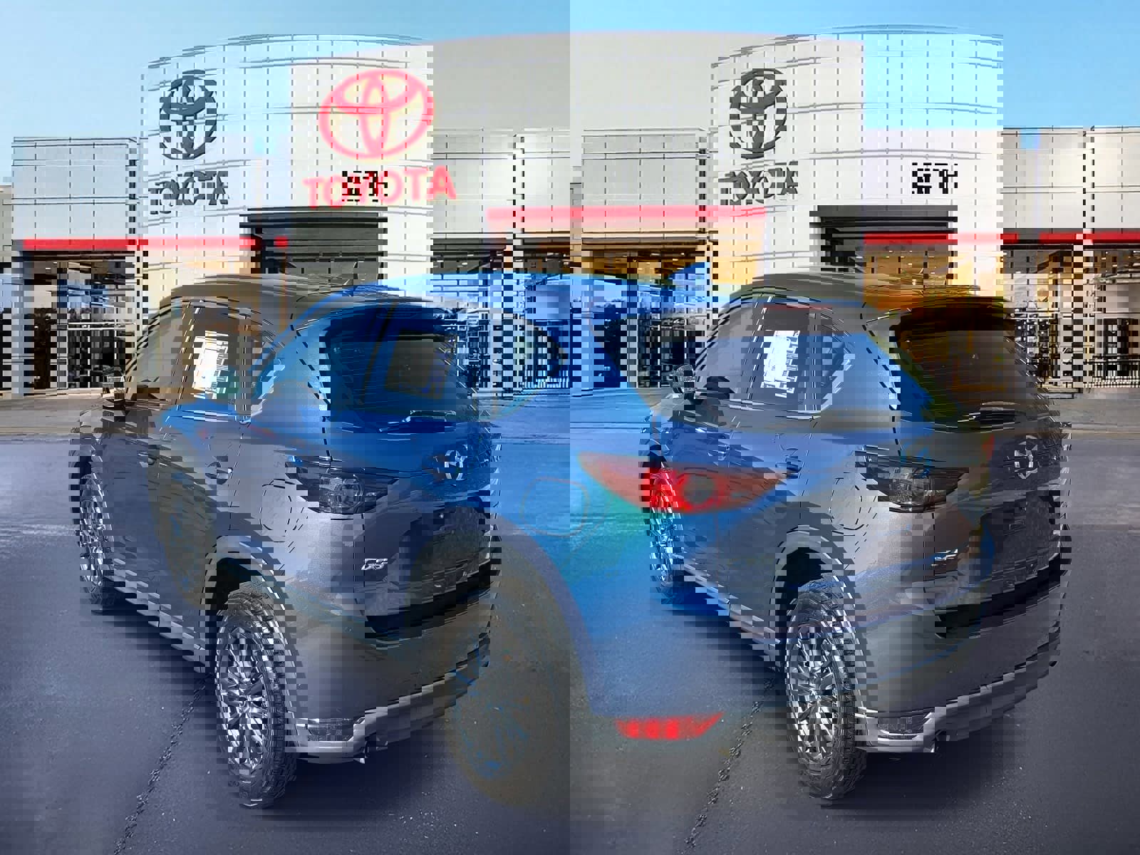 Used 2019 MAZDA CX-5 Sport w/ I-ACTIVSENSE Package image 5