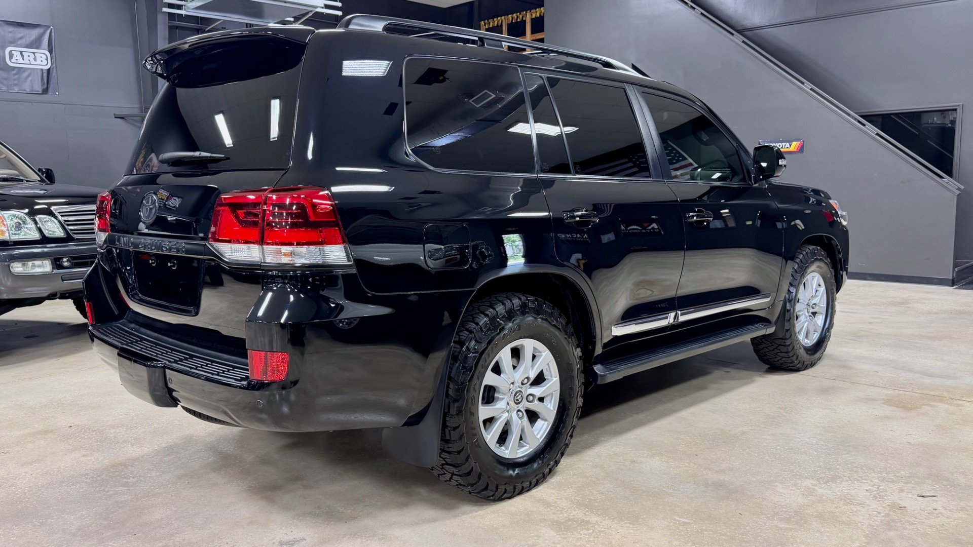 Used 2019 Toyota Land Cruiser AWD/4WD image 9