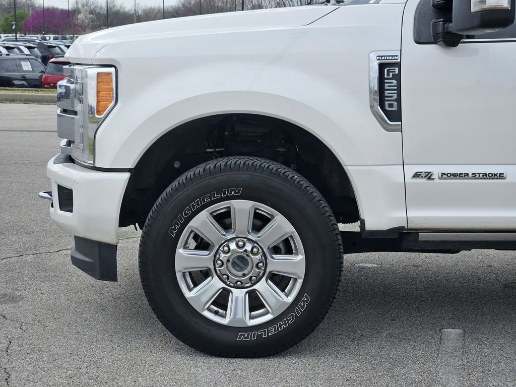Used 2019 Ford F250 Platinum w/ Platinum Ultimate Package image 6
