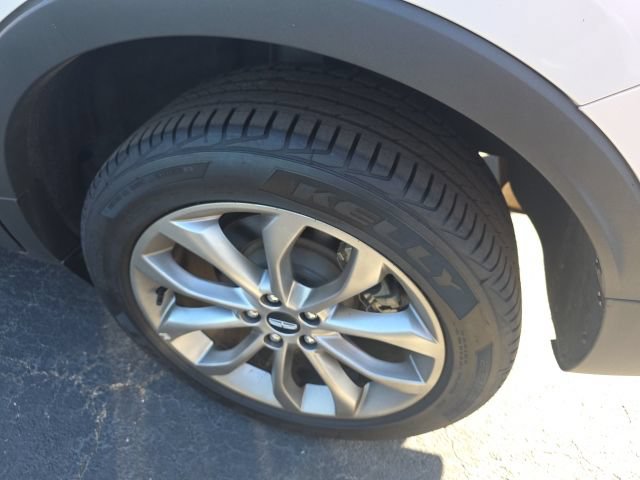Used 2019 Lincoln MKC Select w/ Select Plus Package FWD image 10