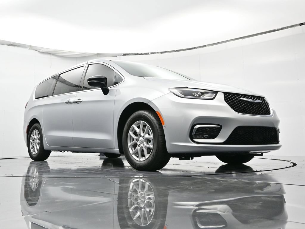 New 2026 Chrysler Pacifica Select FWD image 35