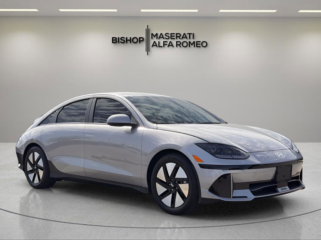 Used 2025 Hyundai Ioniq 6 SE image 2