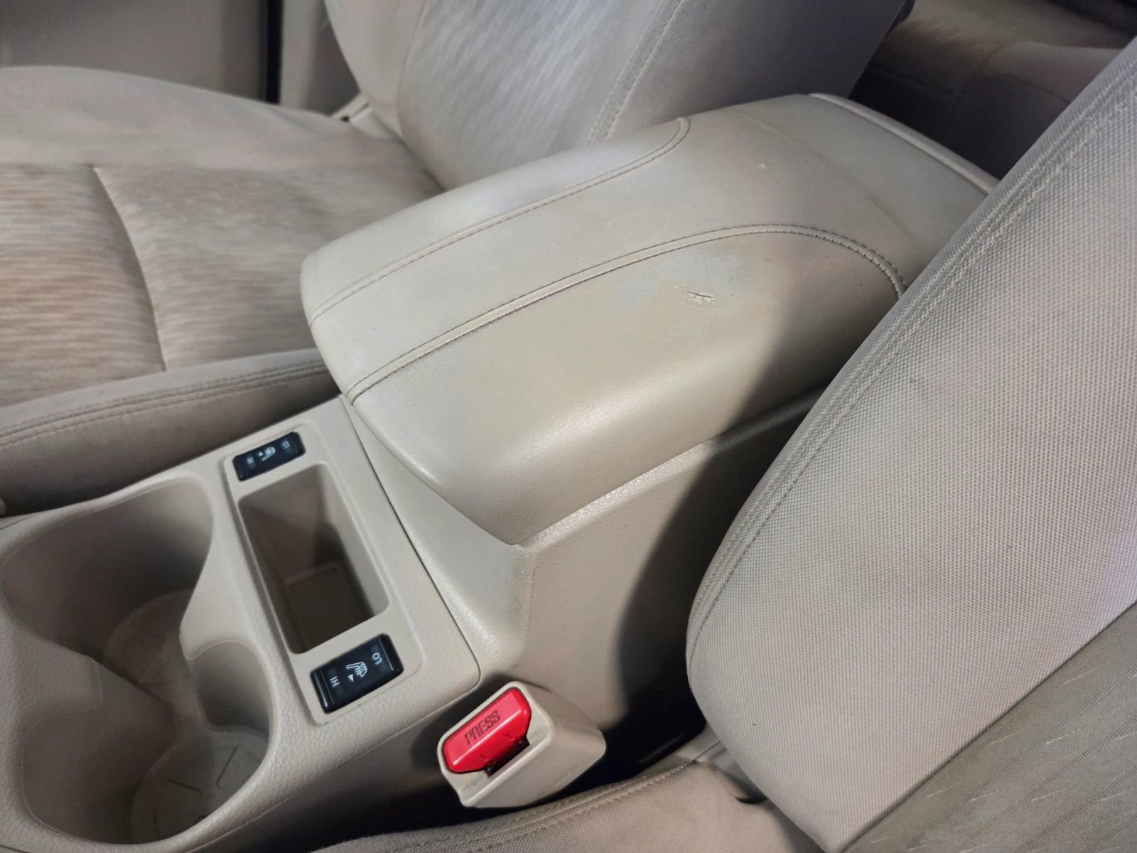 Used 2017 Nissan Rogue SV w/ SV Premium Package image 35