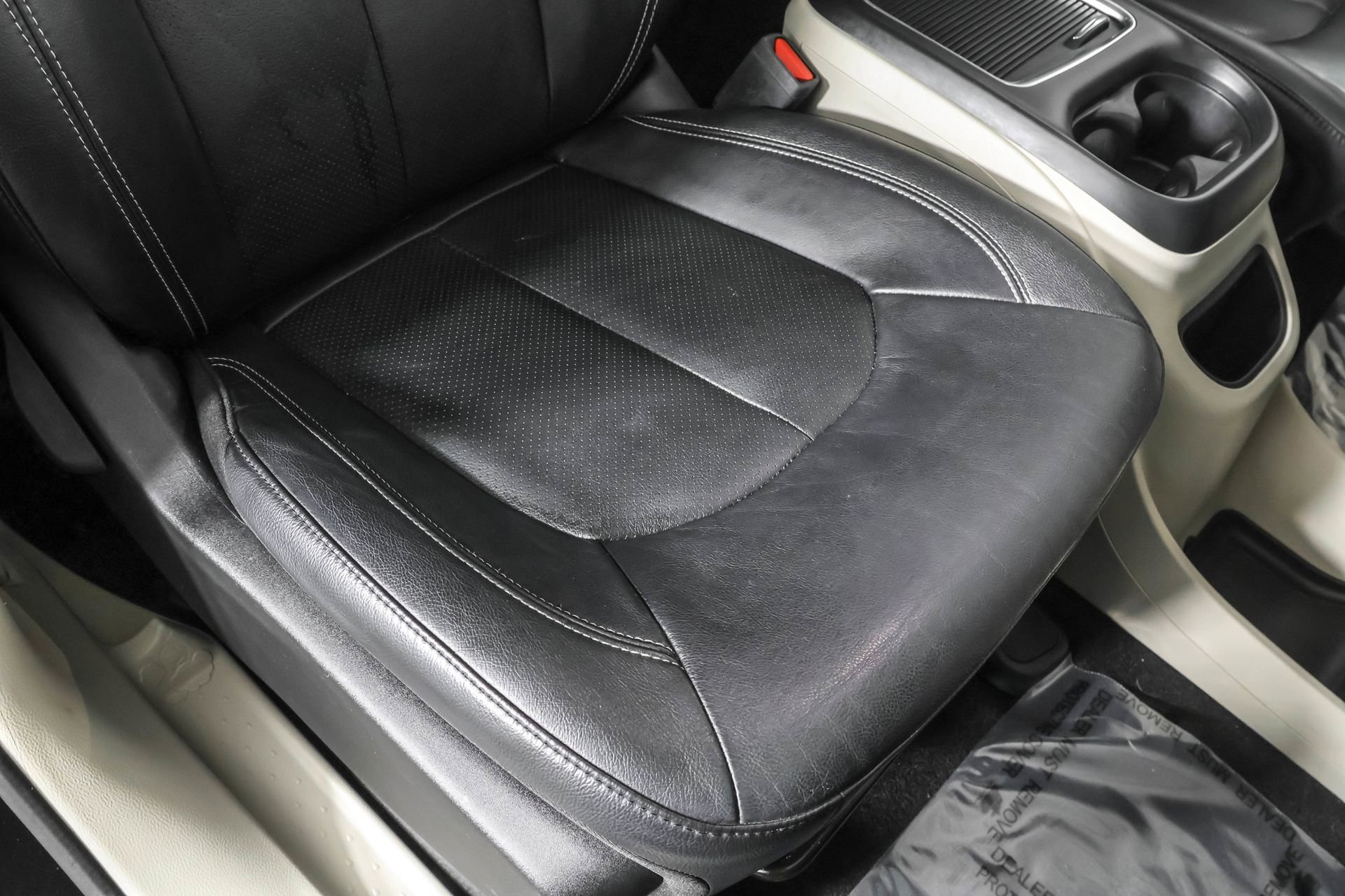 Used 2022 Chrysler Pacifica Touring-L image 45