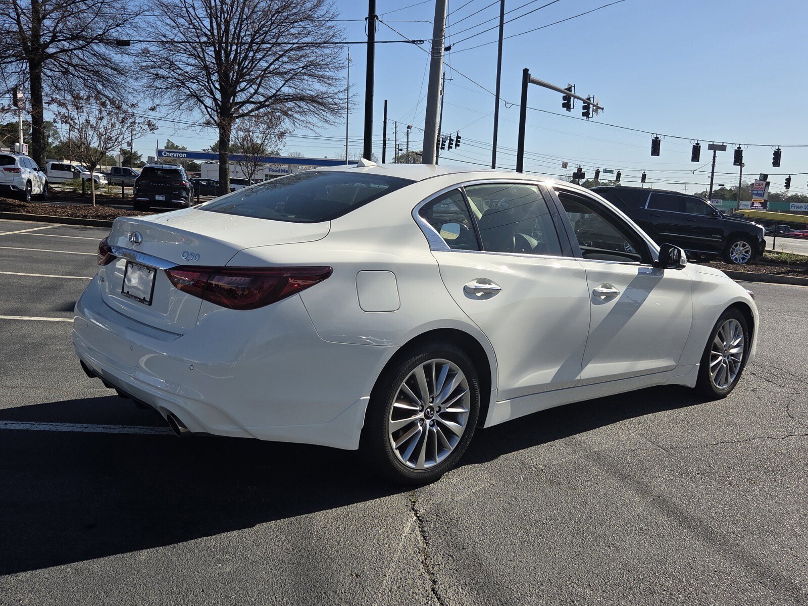 Used 2023 INFINITI Q50 Luxe image 6