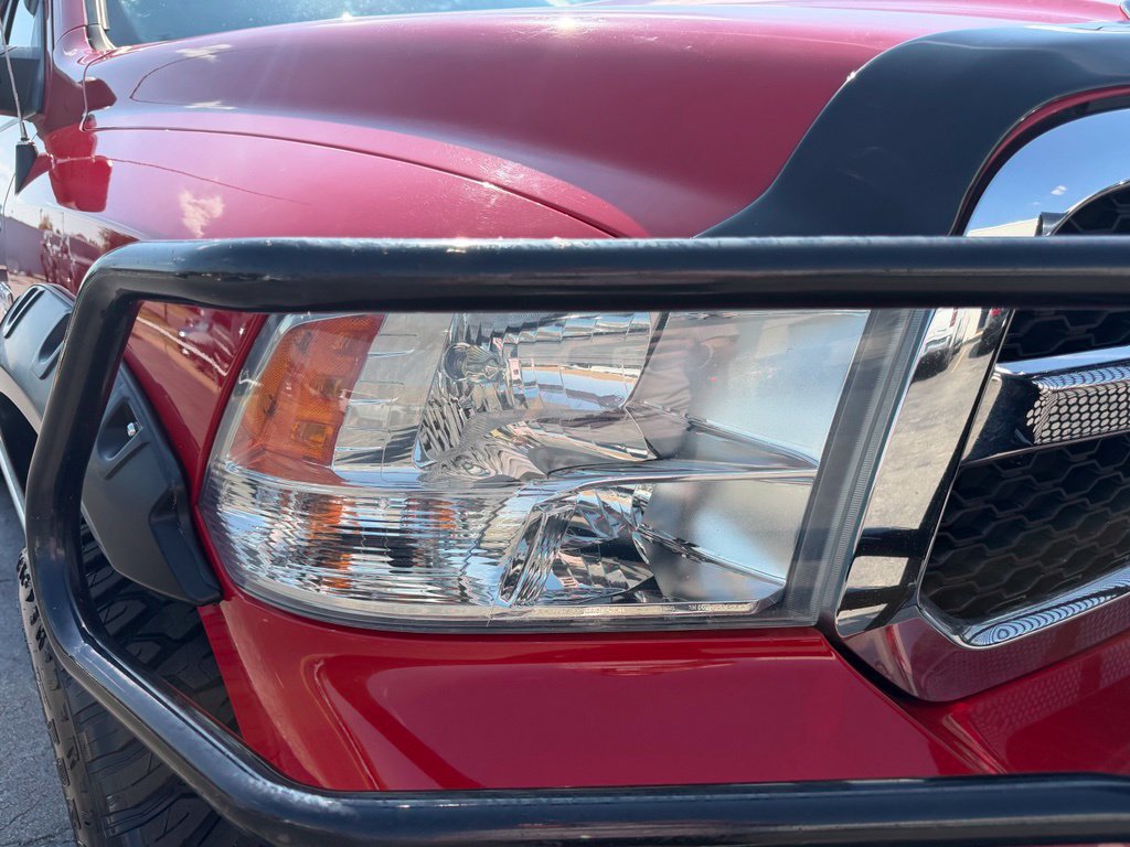 Used 2018 RAM 1500 Classic SLT w/ Luxury Group AWD/4WD image 6