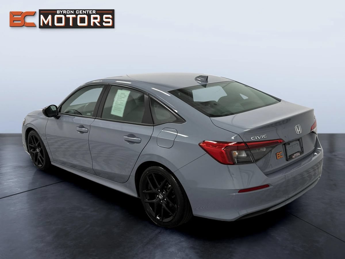 Used 2022 Honda Civic Sport image 4