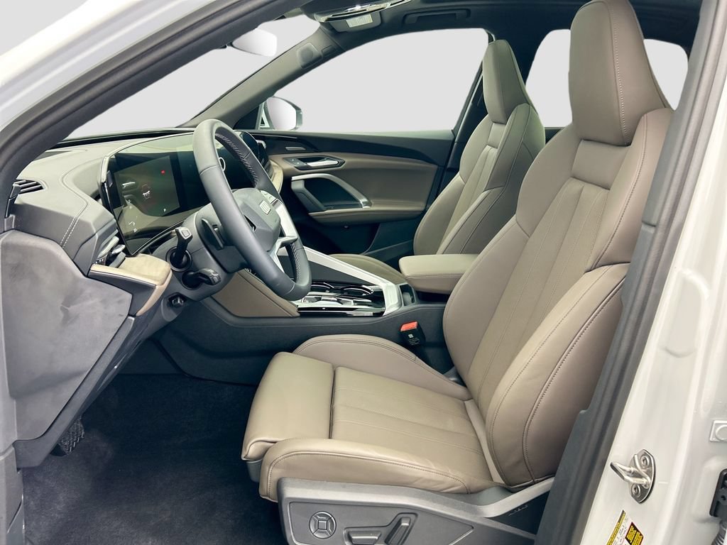 Certified 2025 Audi Q5 Premium Plus w/ Premium Plus AWD/4WD image 18