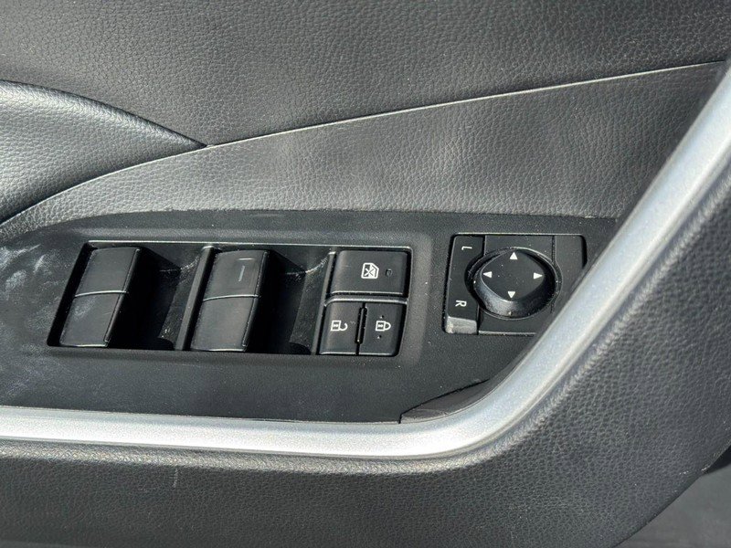 Used 2024 Toyota RAV4 LE image 22