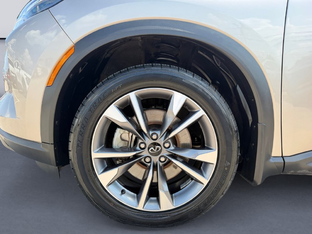 Used 2024 INFINITI QX60 Luxe w/ Cargo Package FWD image 9