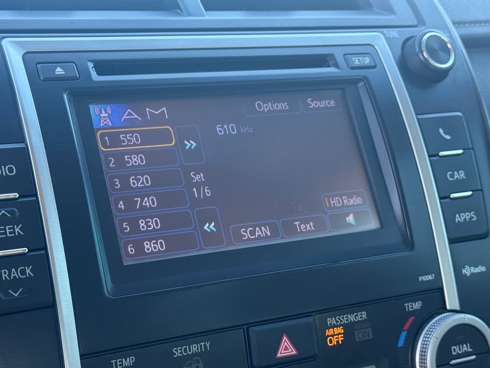 Used 2013 Toyota Camry XLE w/ Convenience Pkg image 18