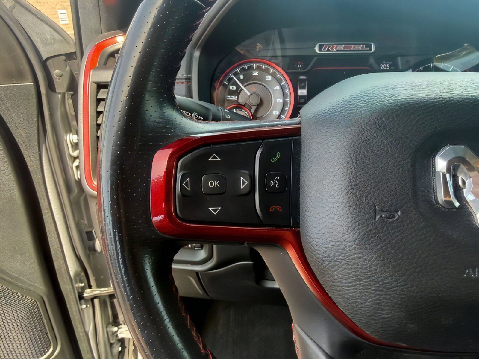 Used 2019 RAM 1500 Rebel image 28