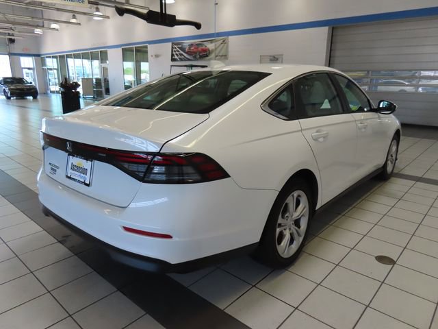 Certified 2025 Honda Accord LX image 11