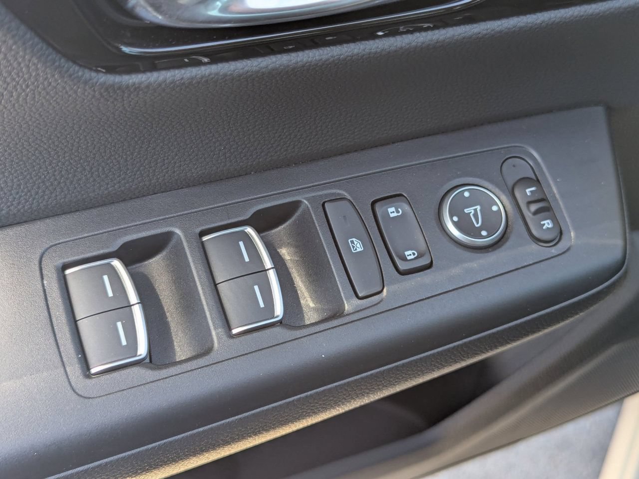New 2027 Honda CR-V EX-L image 13