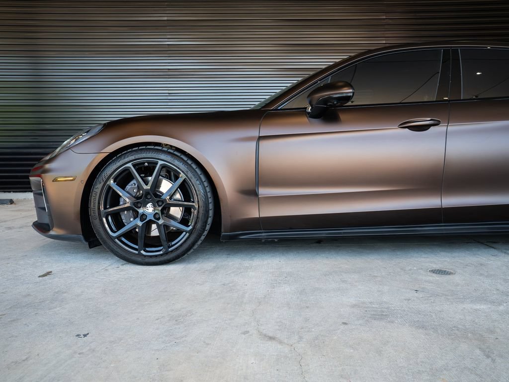 Certified 2024 Porsche Panamera image 11