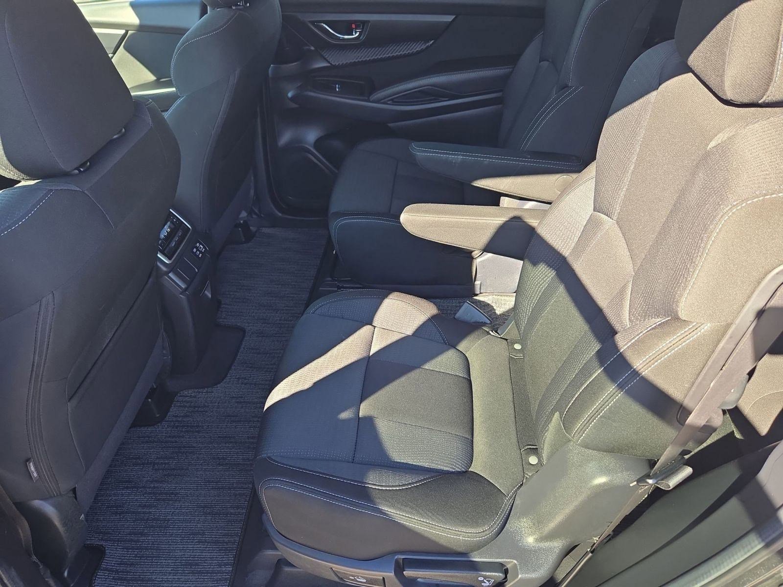 Used 2024 Subaru Ascent Premium w/ Convenience Package image 11