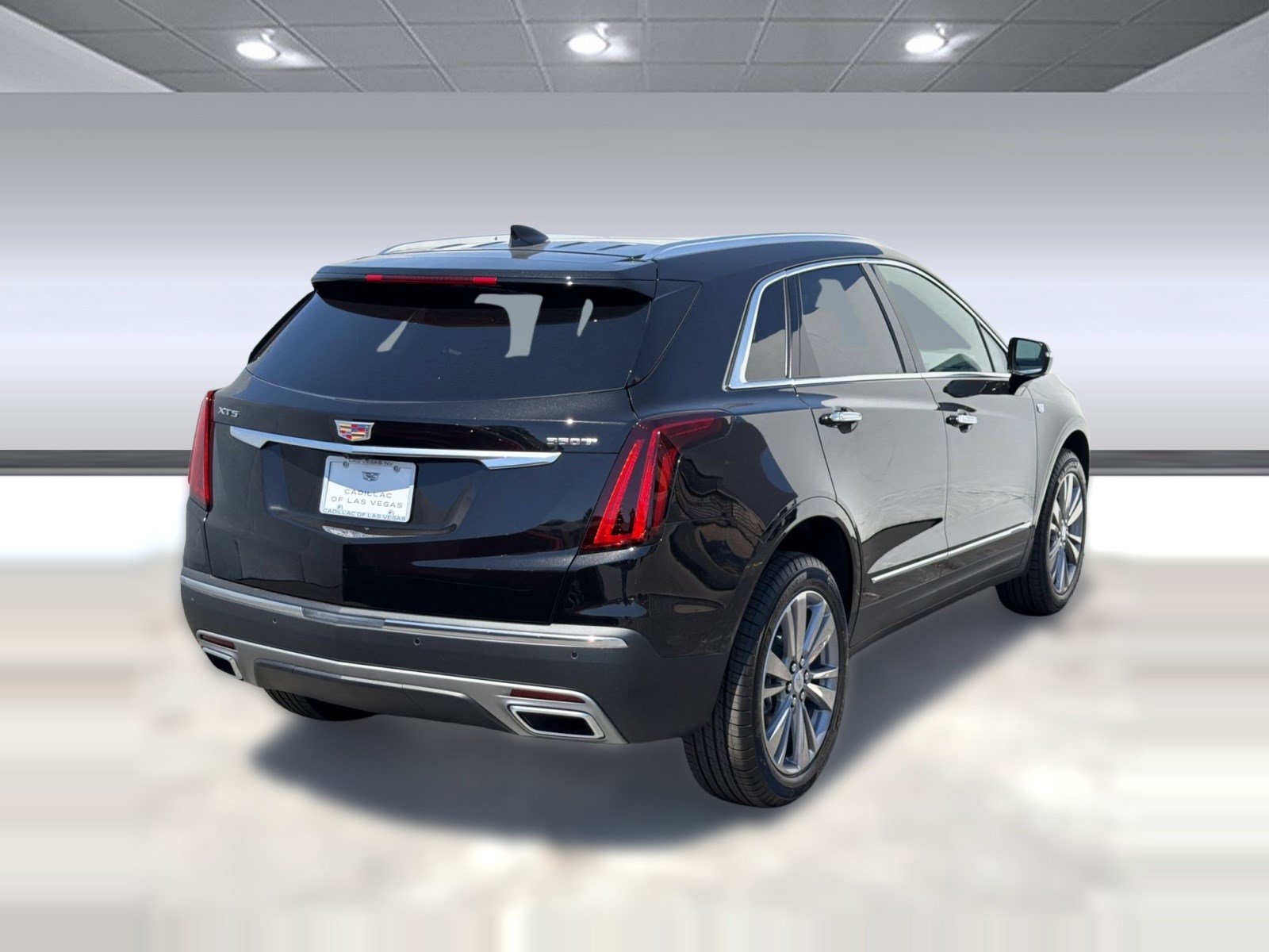 New 2026 Cadillac XT5 Premium Luxury w/ Driver Assist Package FWD image 8