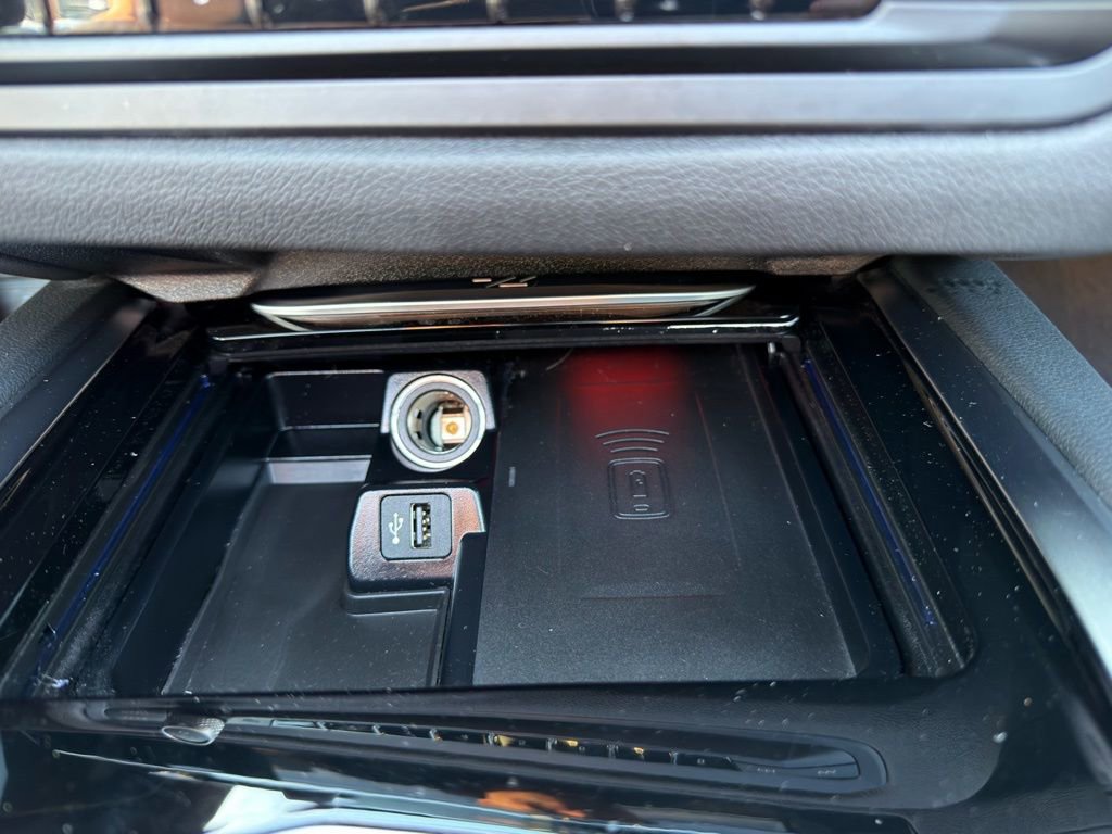 Used 2022 BMW Z4 M40i w/ Premium Package image 28