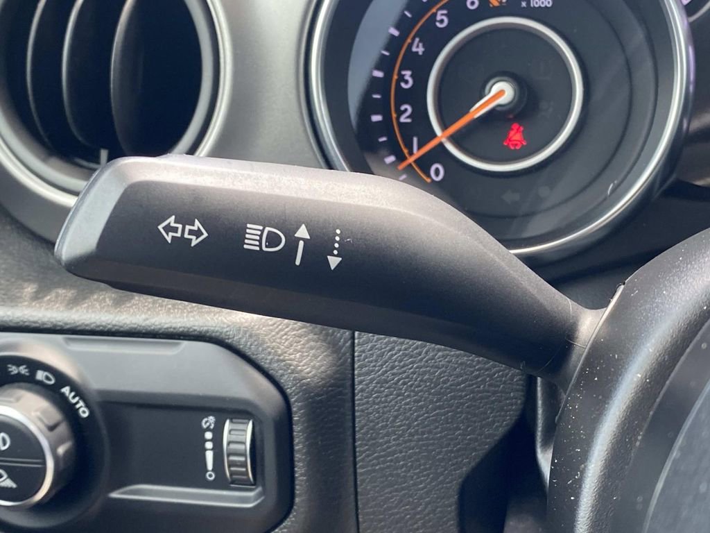 Used 2023 Jeep Gladiator Sport image 22