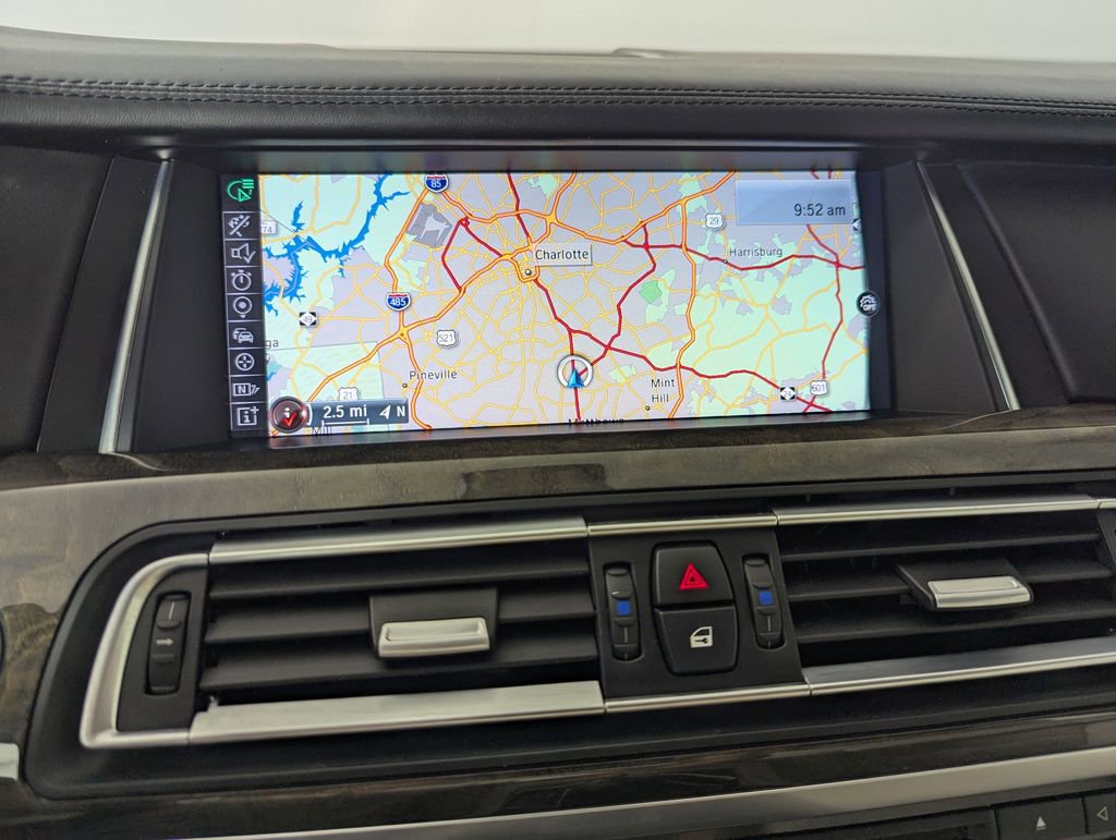 Used 2015 BMW 750Li RWD image 10