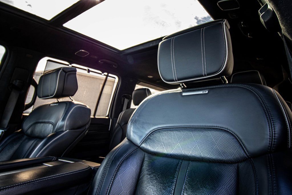 Used 2022 Jeep Grand Wagoneer Series II image 36