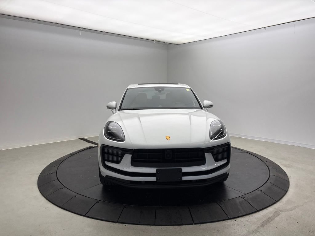 Certified 2023 Porsche Macan S AWD/4WD image 10