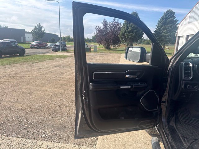 Used 2024 RAM 1500 Laramie AWD/4WD image 20