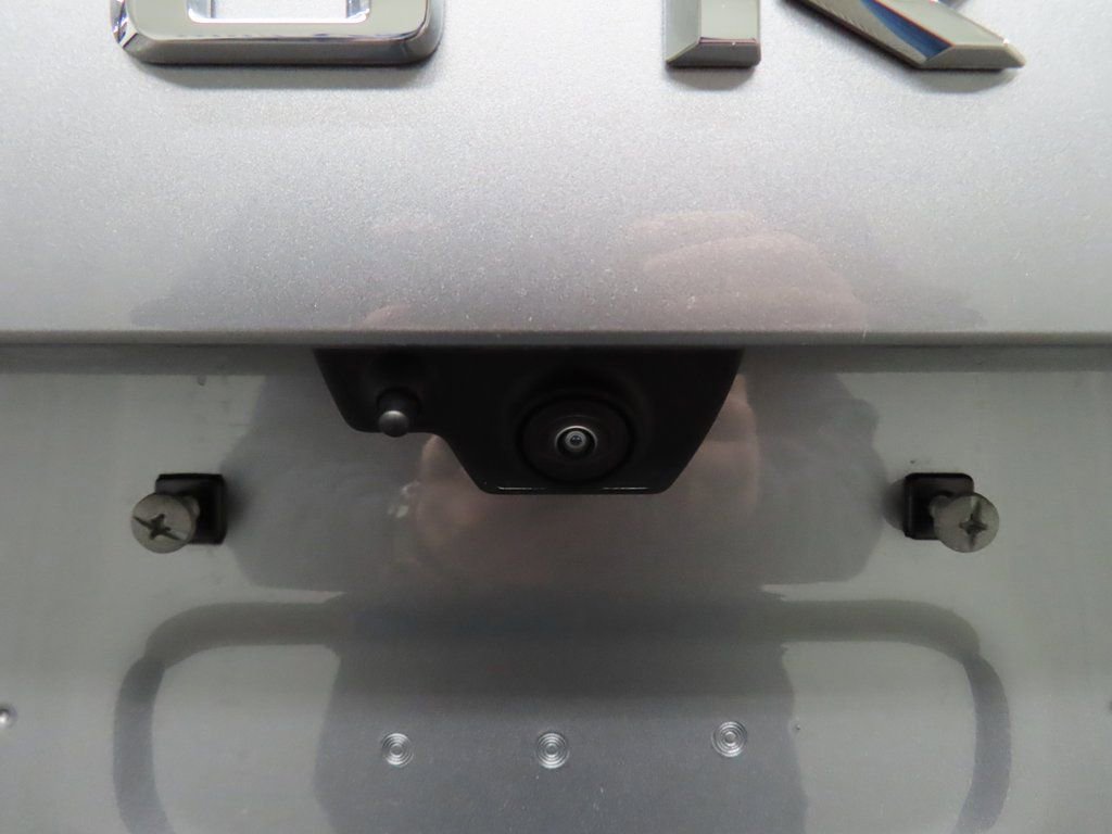 Used 2025 Chevrolet Suburban Premier image 39