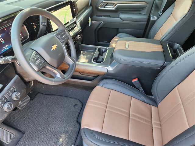 New 2026 Chevrolet Silverado 2500 High Country w/ High Country Premium Package AWD/4WD image 4