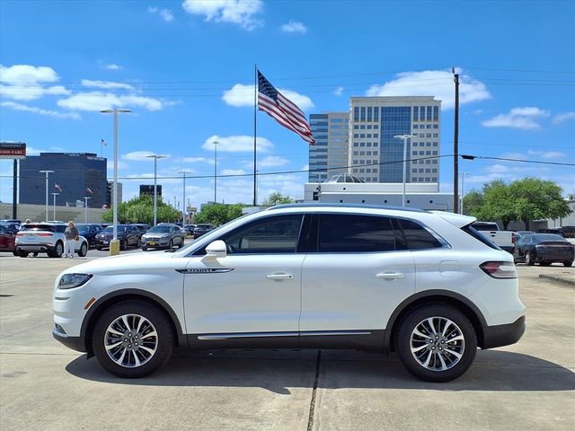 Certified 2022 Lincoln Nautilus Reserve image 24