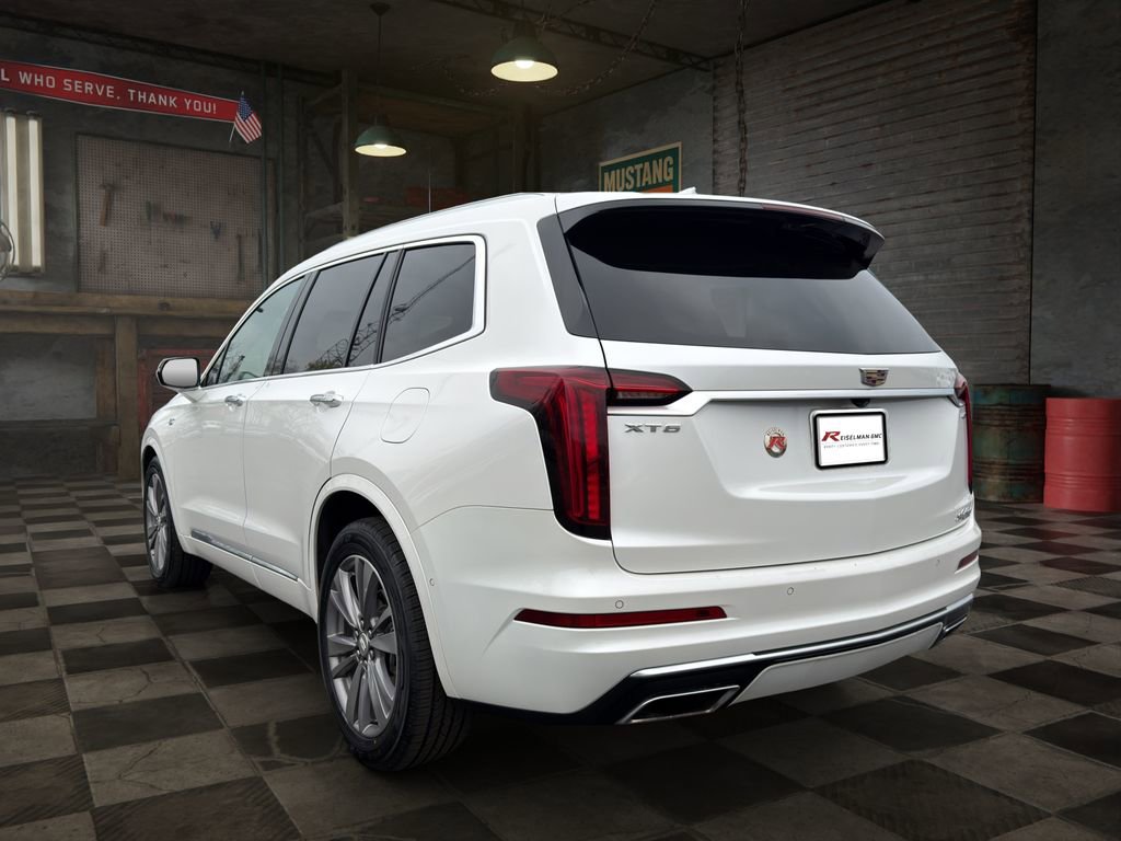 Certified 2021 Cadillac XT6 Premium Luxury w/ Platinum Package image 5