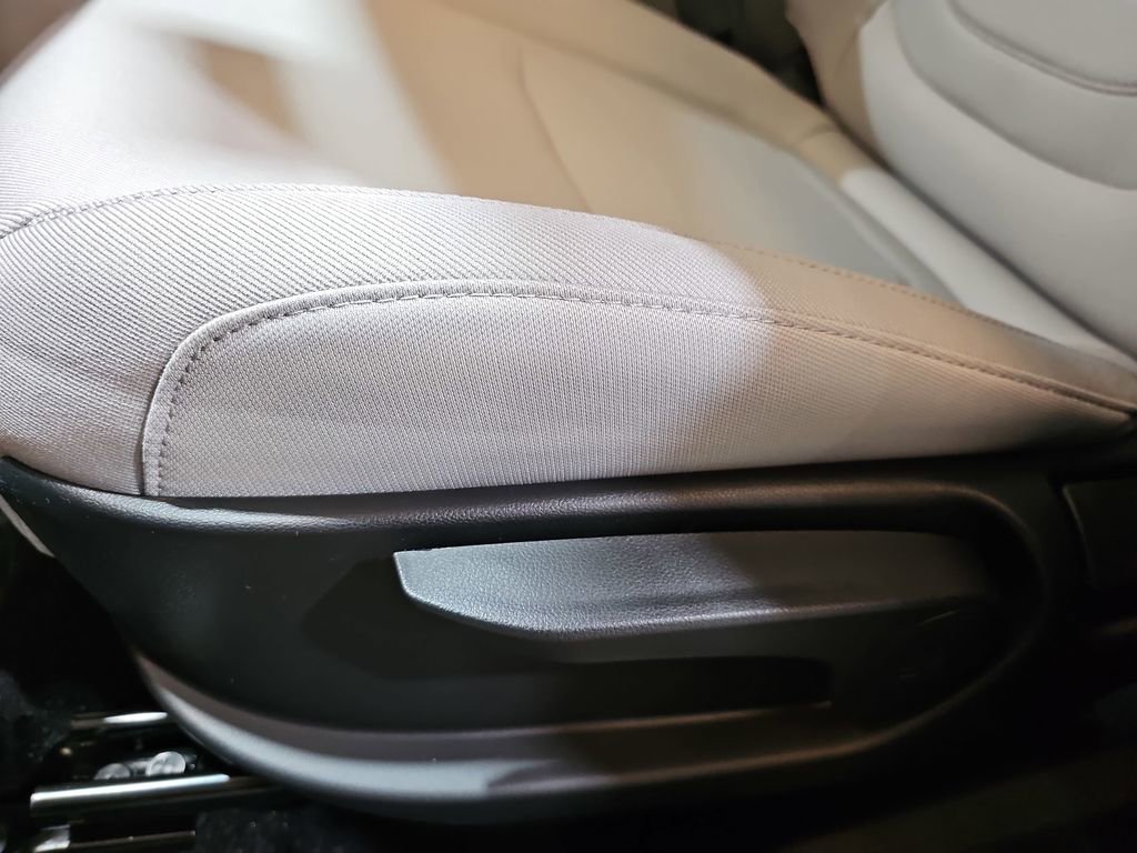 New 2026 Hyundai Tucson Blue SE image 27