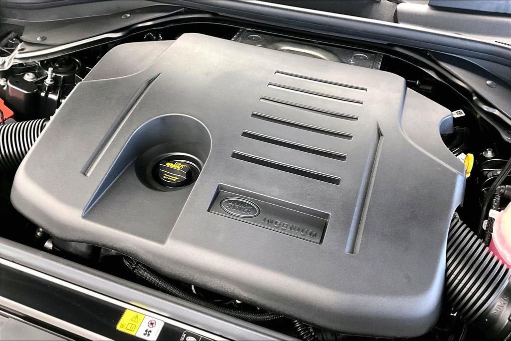 Used 2025 Land Rover Range Rover Sport SE image 34