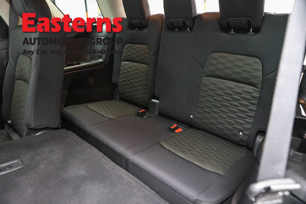 Used 2023 Nissan Pathfinder S AWD/4WD image 10