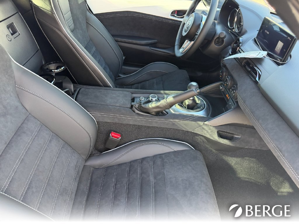 New 2026 MAZDA MX-5 Miata RF Club RWD image 16