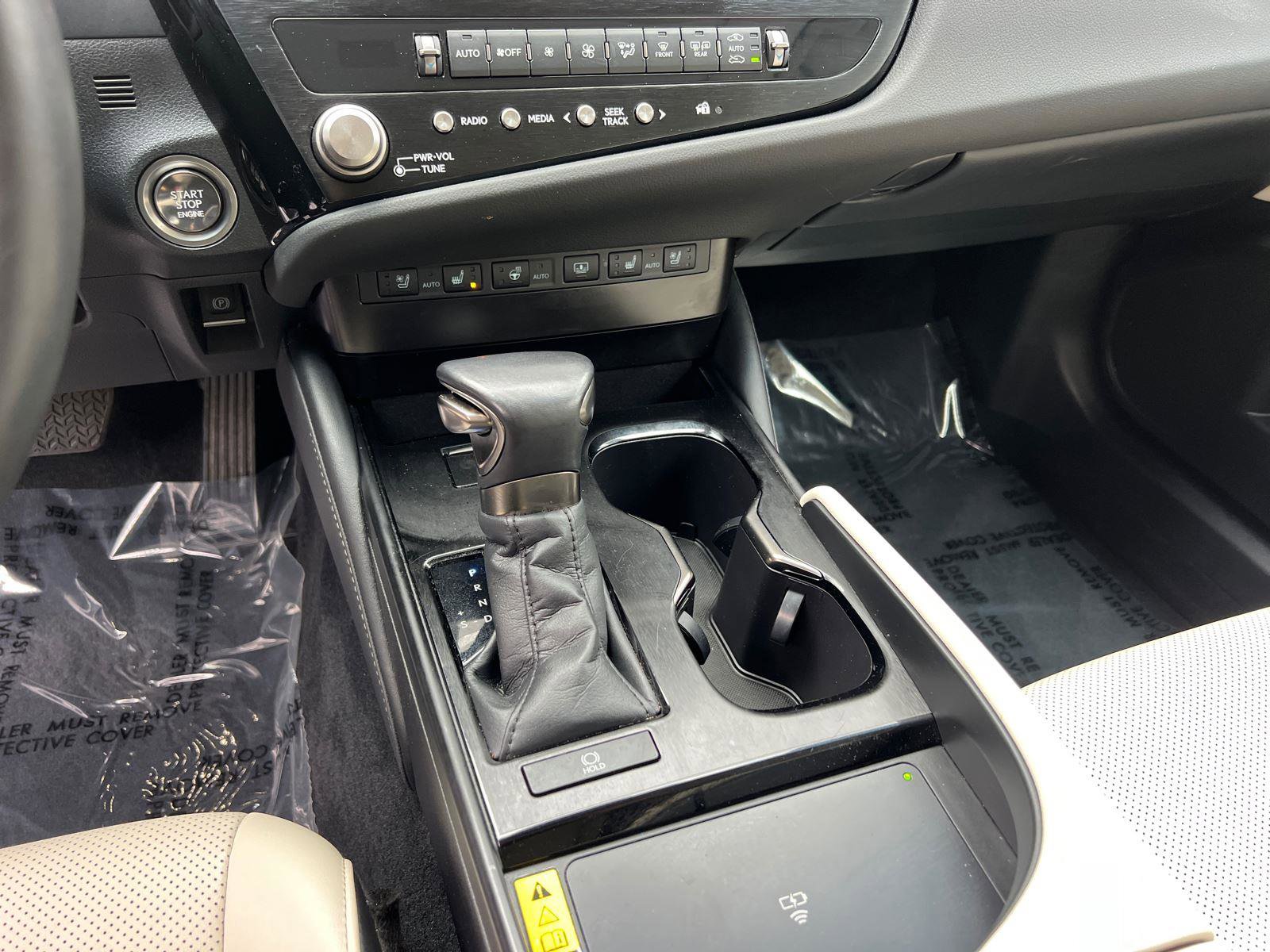 Certified 2023 Lexus ES 350 w/ Premium Package image 33