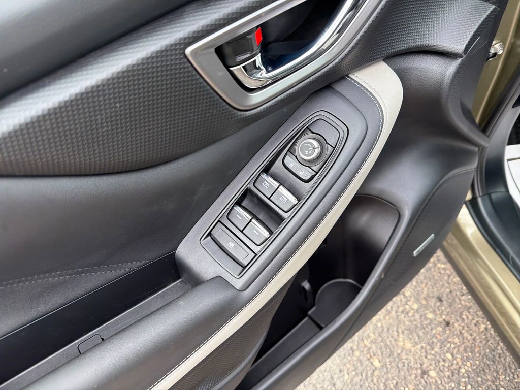 Used 2023 Subaru Forester Limited image 11